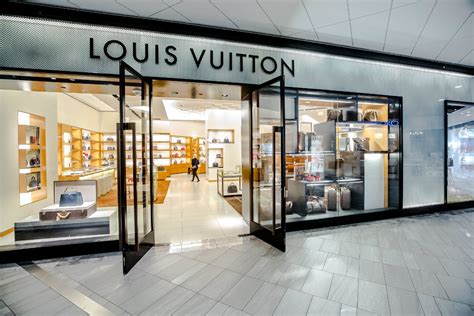 louis vuitton boston|louis vuitton copley place boston.